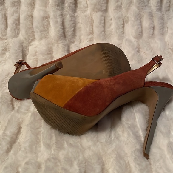 Jessica Simpson heels - Picture 3 of 4